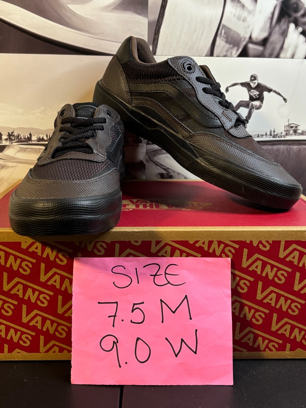 Vans Wayvee sz 7.5 Men’s 9.0 Woman